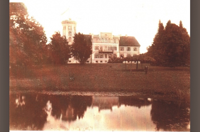 Lizums Manor