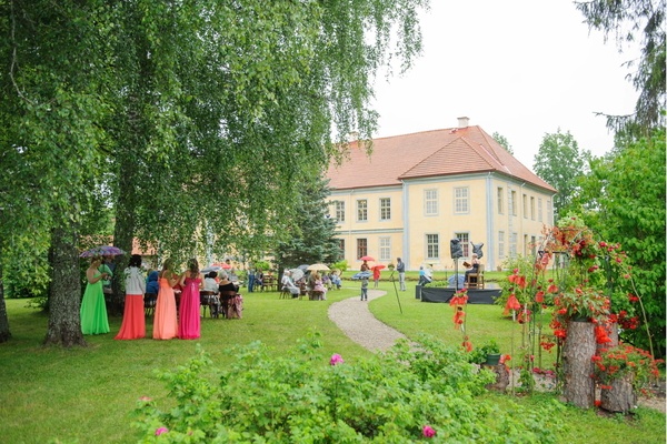 Veselava Manor