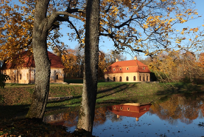 Liubavas Manor